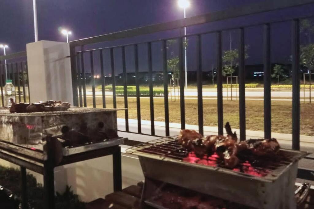 Prima Guest House - Puncak Alam Homestay Mus-Lim Friendly Bandar Puncak Alam 외부 사진