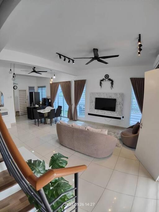 Prima Guest House - Puncak Alam Homestay Mus-Lim Friendly Bandar Puncak Alam 외부 사진
